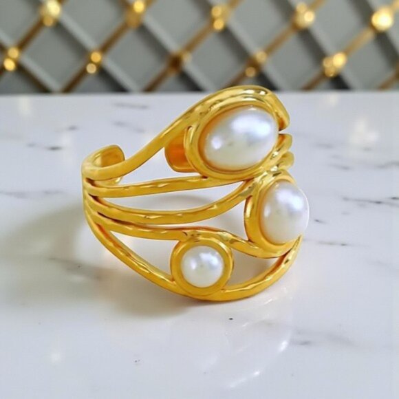 🆕 18K Gold Plated Adjustable Ring With Faux Pearls Artistic Trendy Swirl Design - Picture 11 of 11